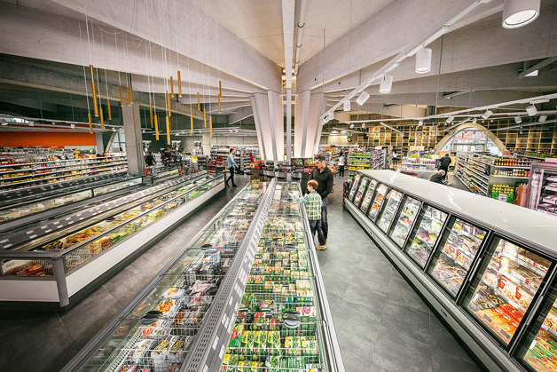 Solutions for supermarkets in an integrated energy system