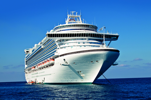 Fight fire on ships and offshore installations