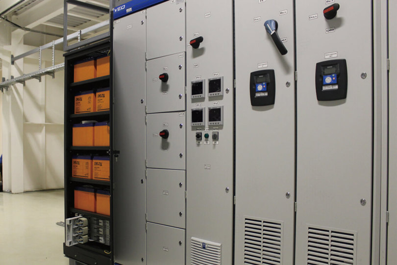 Discover how flexible and powerful DC backup systems ensure non-stop operation at this Russian power plant, despite dips in supply voltage.