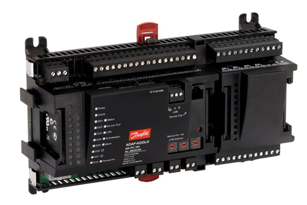 AK-PC 781 is complete regulating units for capacity control of compressors and condensers in refrigeration systems - Danfoss