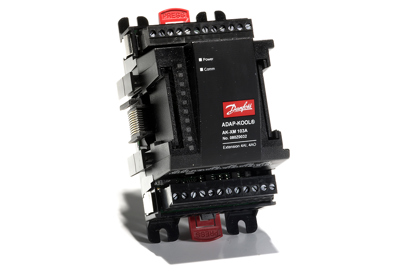 Product photo of the AK-XM 100 extension module by Danfoss