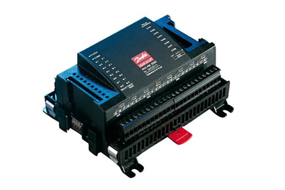 Product photo of the AK-XM 200 extension module by Danfoss