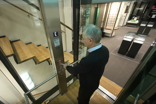 Reduced installation costs at Fielmann Optics