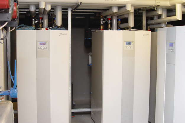 Pompy ciepła − Danfoss