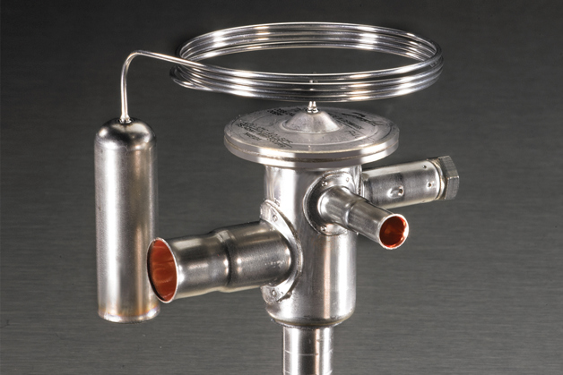 Brochure - Overview of Danfoss thermostatic expansion valves (TXVs)