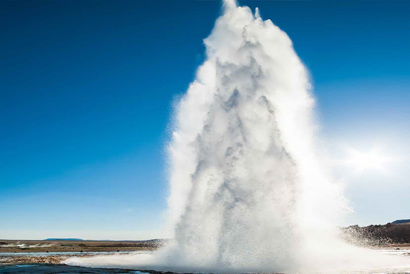 Discover the opportunities of transcritical Co2 with heat reclaim Danfoss