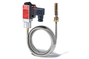 MBC 8100, block-type compact temperature switches for marine applications danfoss