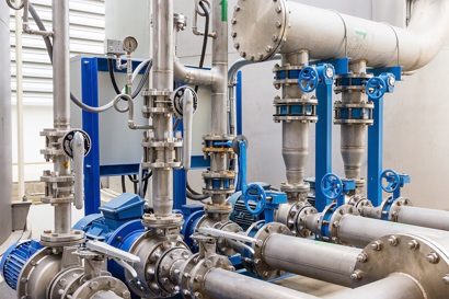 Drives for pumps in commercial buildings