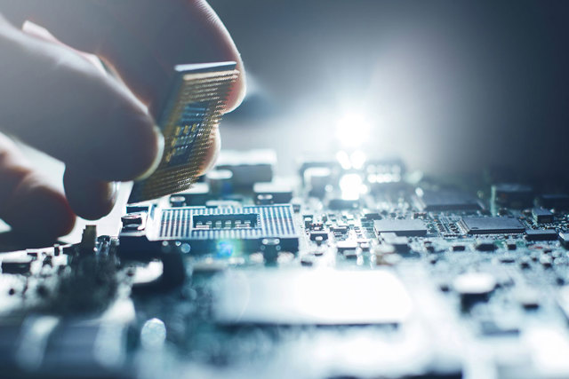 Elektroniklösungen und Rohmaterialien