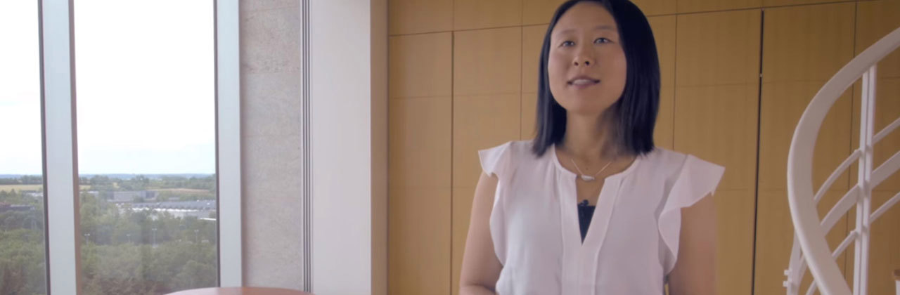 Mei, Business Controller