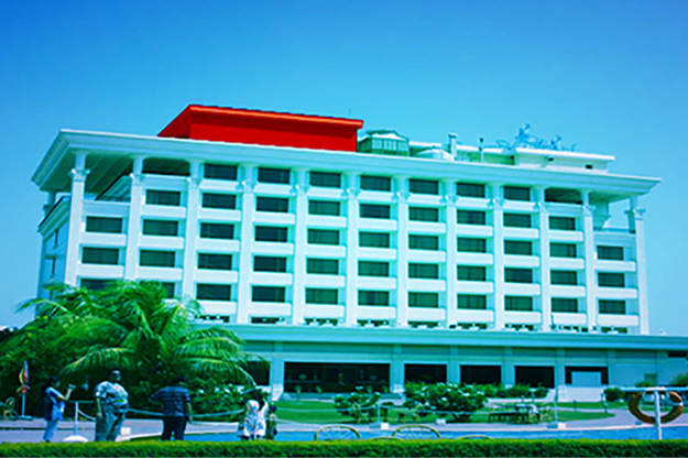 hotel with chiller danfoss