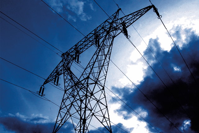 Strommasten - Introbild zu EMV und Clean Grid-Lösungen