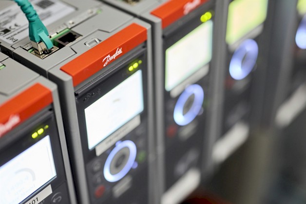 Solar Nederland | Voorraad Danfoss frequentieregelaars en trainingen | De ervaren, innovatieve technische groothandel | Danfoss Drives Authorized Partner NL