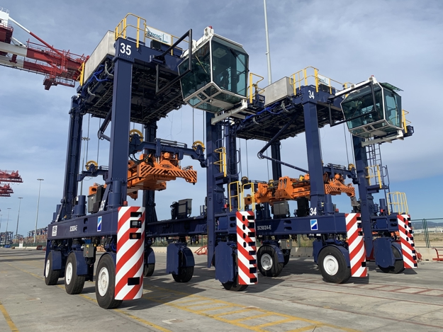 ZPMC straddle carriers case story