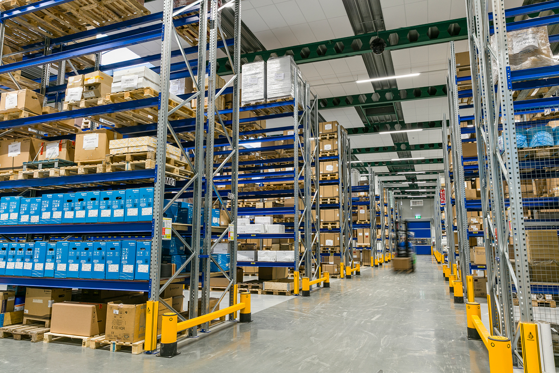 Van der Ende Group - voorraad magazijn