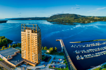 Elvarme i verdens højeste træhus i Norge