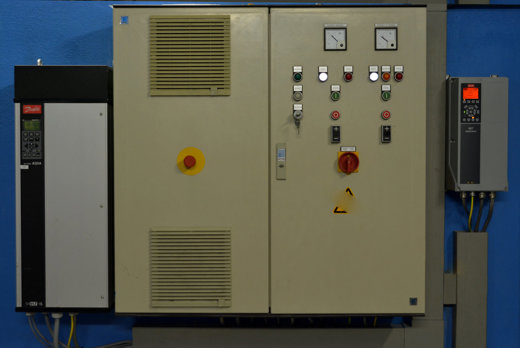 Zwei Generationen Danfoss VLT® Umrichter arbeiten inzwischen in der Aufbereitung und den Brunnenanlagen