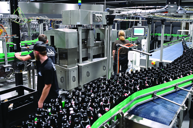 Bottling line at Legendre Conveyors using Danfoss iC7-Automation drives