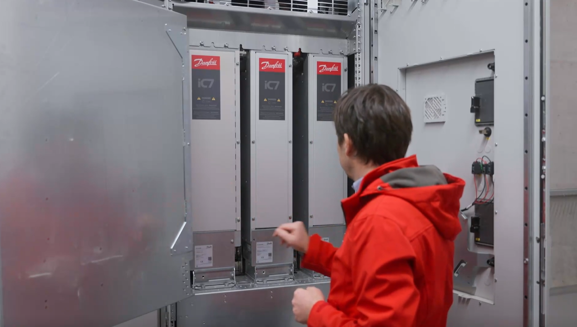 Frederic Müller, Sales Manager at Danfoss Drives in Switzerland, discussing the benefits of iC7 drives