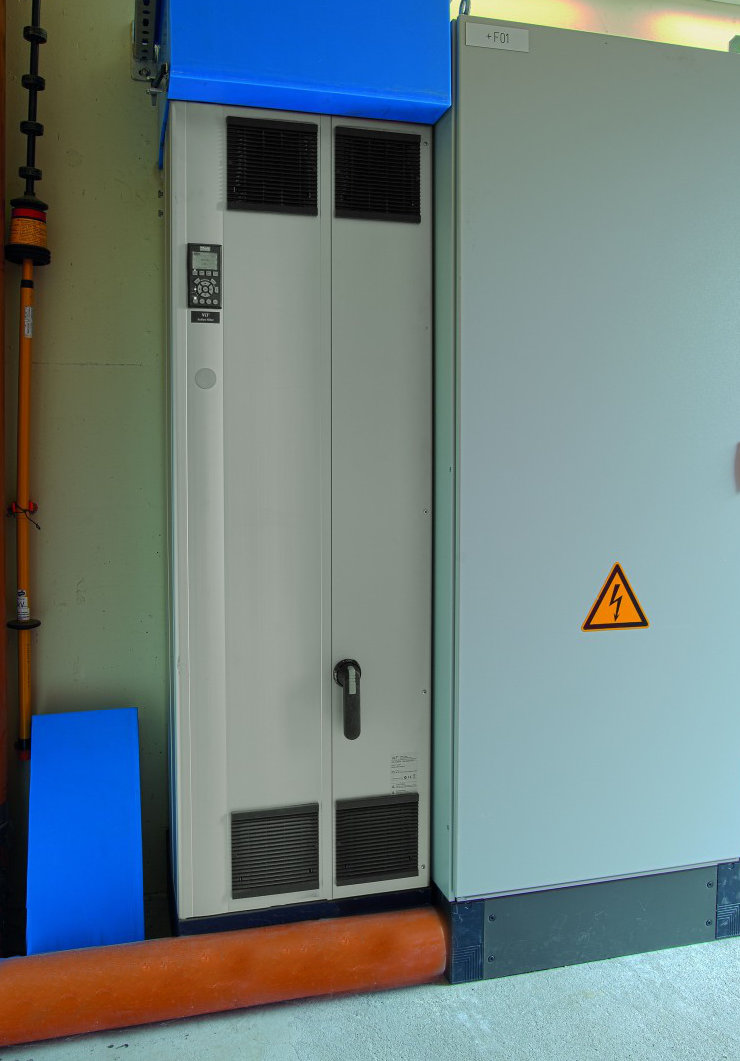 Ein aktiver Filter von Danfoss sorgt für beste Netzverhältnisse, insbesondere beim Generatorbetrieb