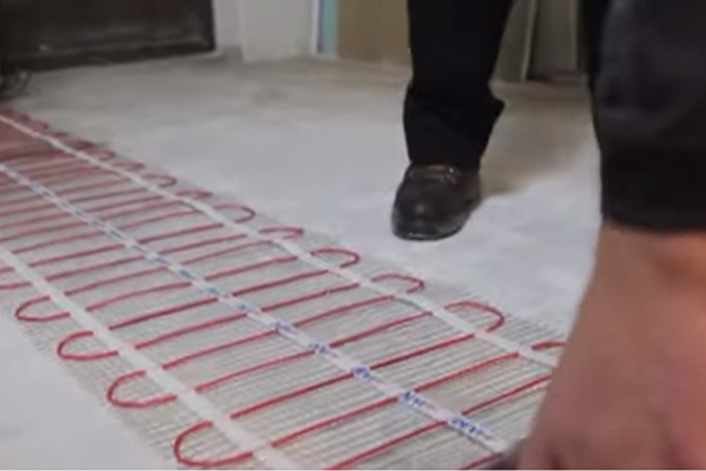 thin electrical heating mat