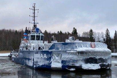 Improving marine winter navigation