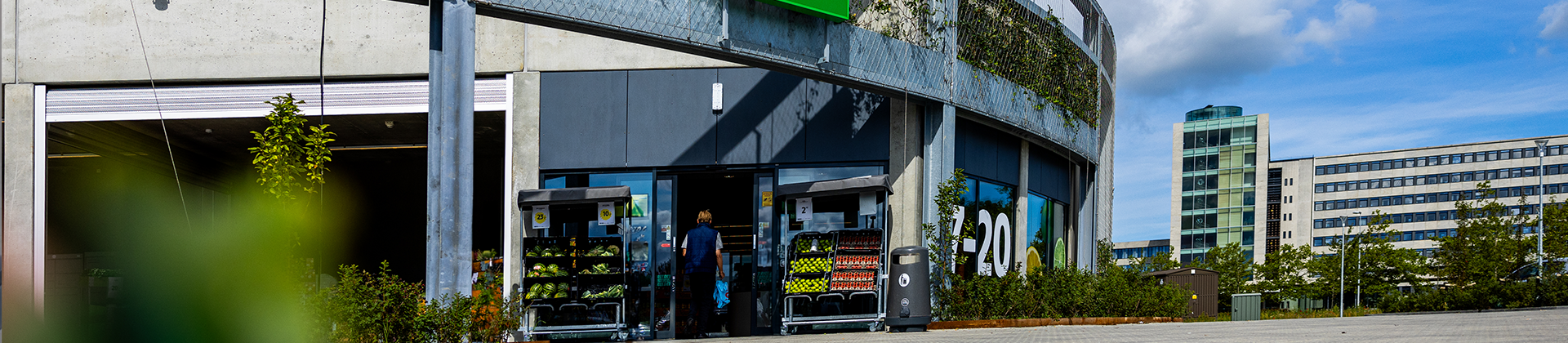 Smart store ADC
