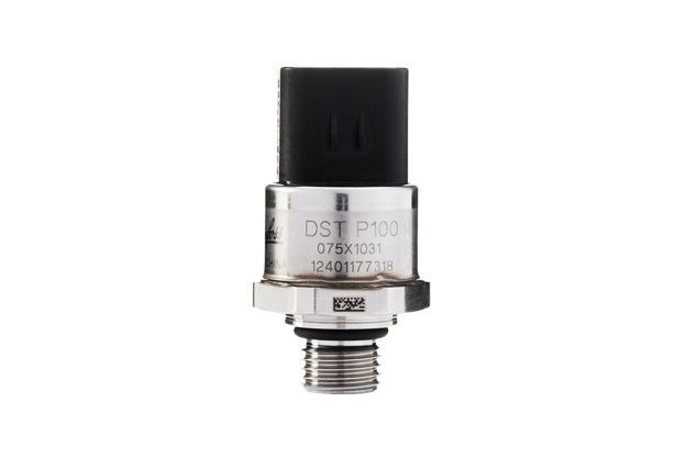 DST P100 pressure transmitter