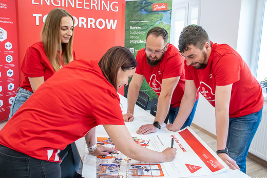 Danfoss colleagues working together