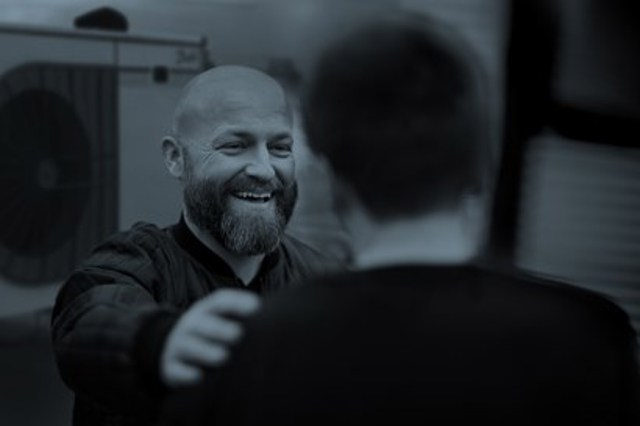 Cooling United - Always in front never alone