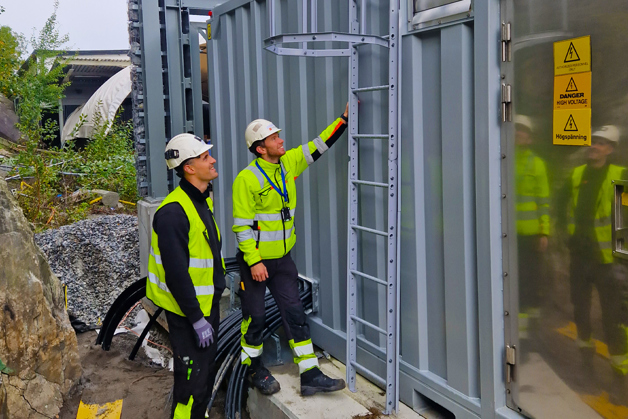From the left: Vegar Anglevik Gjeitanger and Paul Kristian Kålås, both PSW service technicians.