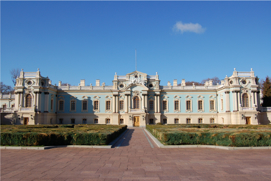 Electric heating chosen to protect 18th-century baroque palace in Kyiv